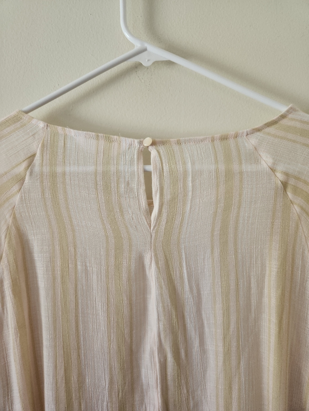 Lauren Conrad Tan Striped Flutter Sleeve Top - Picture 5 of 8